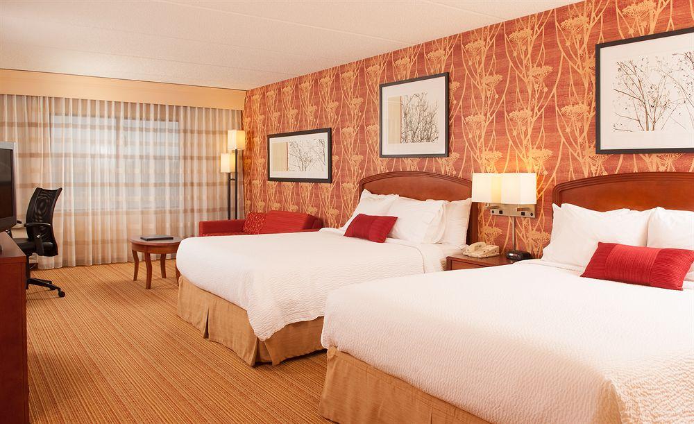 Courtyard By Marriott Charlotte Gastonia Hotel Exterior photo