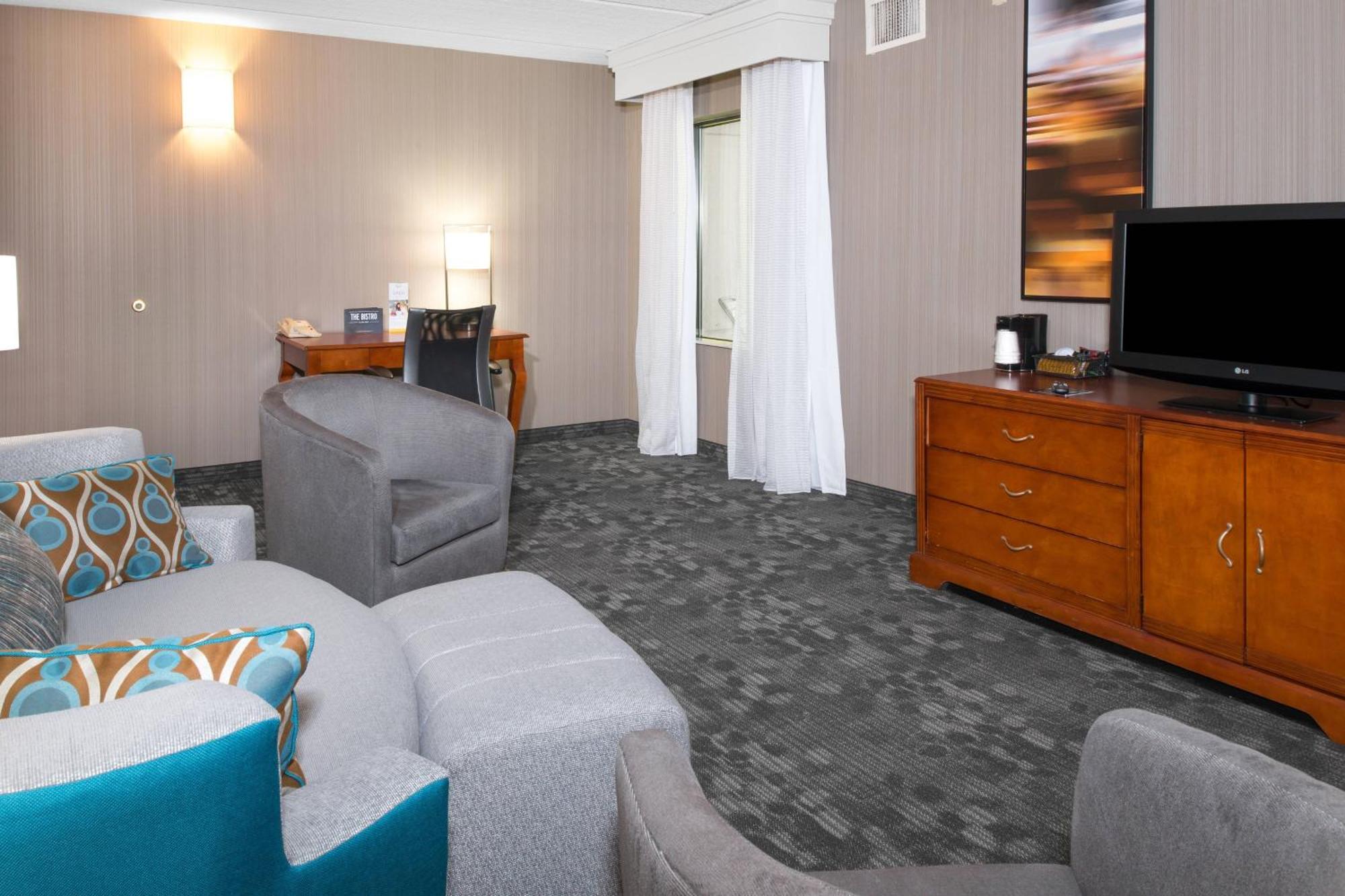 Courtyard By Marriott Charlotte Gastonia Hotel Exterior photo